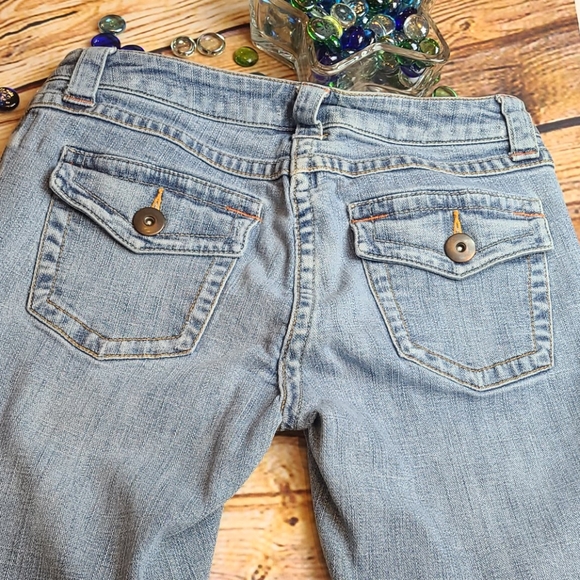 INC PETITE BOOTLEG STRETCH JEANS - Picture 5 of 11